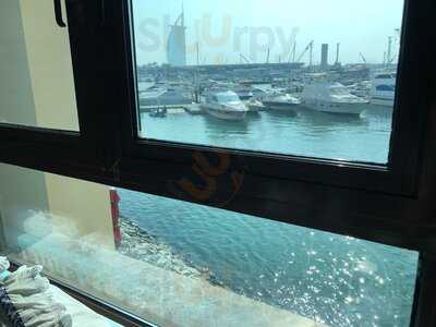 مطعم الجالبوت