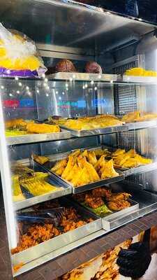 ‪boom Boom Restaurant‬