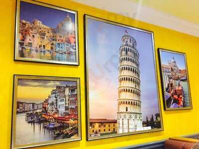 ‪the Pizza Company‬