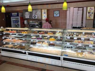 ‪caesars Restaurants & Confectionery‬