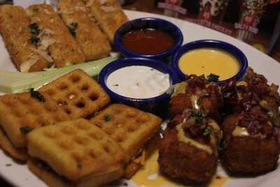 ‪t.g.i. Fridays‬