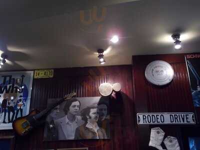 ‪t.g.i. Fridays‬