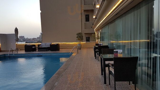 ‪la Terrace Pool Lounge‬