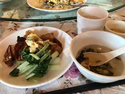 ‪tang Palace Restaurant‬