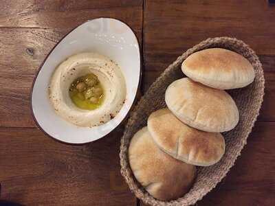 ‪al Siraj Al Wahaj Restaurant‬