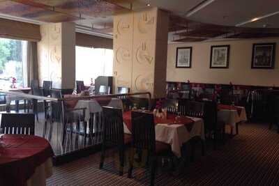 ‪manhattan Restaurant‬