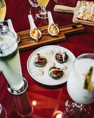 ‪silver Beach Cafe‬