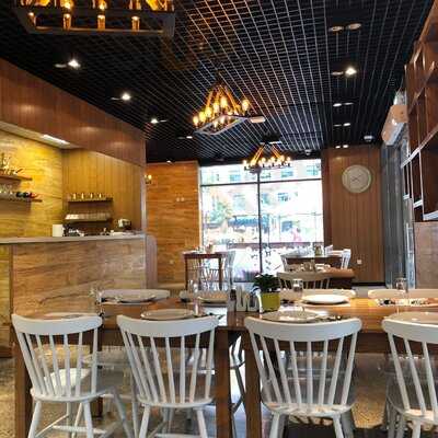 ‪khbz & Zaad Restaurant‬