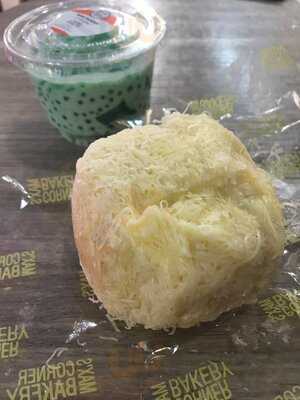 ‪max's All About Chicken (ibn Batutta)‬