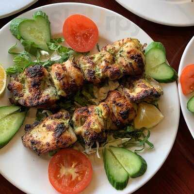 ‪chicken Tikka Inn‬