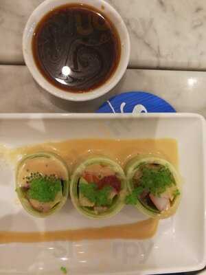 ‪sumo Sushi & Bento‬