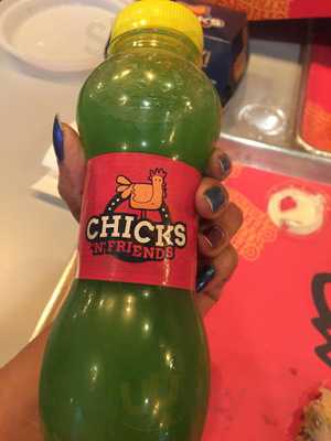 ‪chicks N' Friends‬