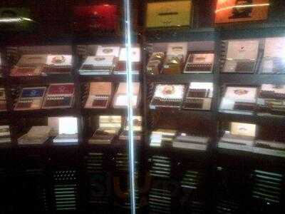 ‪cigar Lounge‬