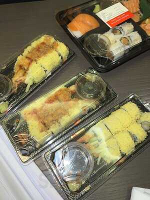 ‪sumo Sushi & Bento‬