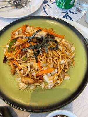 ‪sumo Sushi & Bento‬