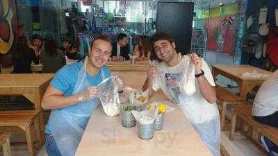 ‪seafood In A Bucket‬