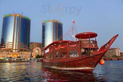 ‪sun & Sky Floating Restaurant‬