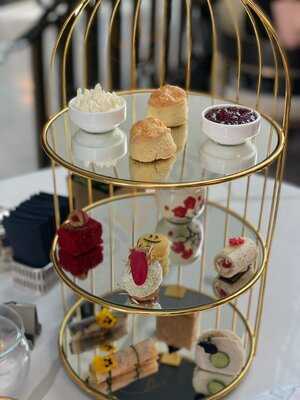 ‪the Lobby Lounge‬