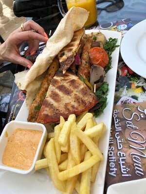 ‪qurtoba Restsurant And Cafe‬