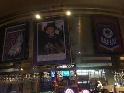 Centre Circle Live Music & Sports Bar