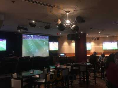 Centre Circle Live Music & Sports Bar