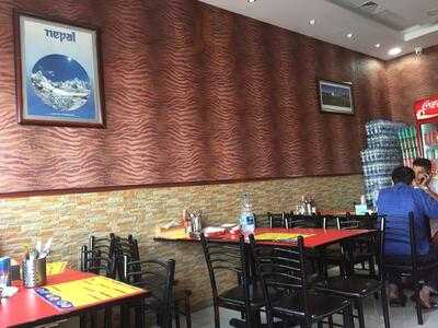 ‪yak & Yeti Restaurant‬