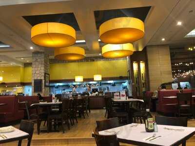 ‪romano's Macaroni Grill‬