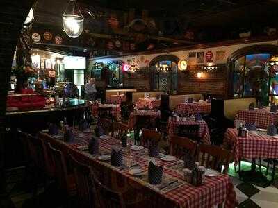 ‪rock Bottom Cafe‬