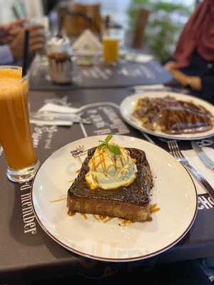 ‪the Choco Monarch‬