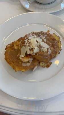 ‪circle Cafe (dubai Media City)‬