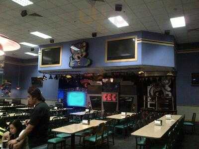 ‪chuck E Cheese's‬