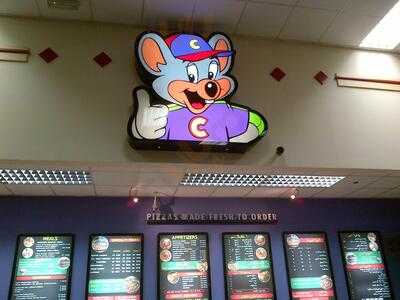 ‪chuck E Cheese's‬