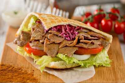 ‪doner And Gyros‬