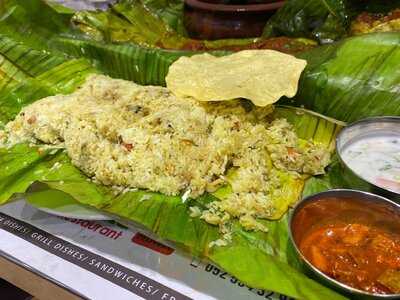 ‪naadan Adukkala‬