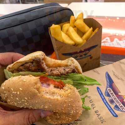 ‪burger Fuel‬