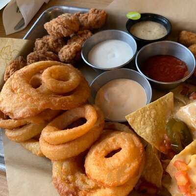 ‪buffalo Wild Wings‬