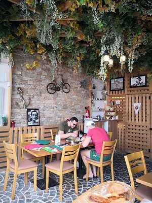 ‪tomato & Basilico‬