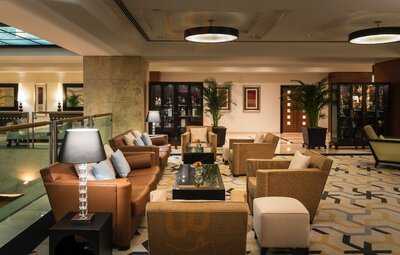 ‪the Gallery Bar‬