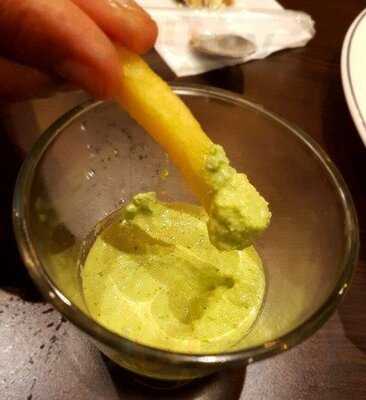 ‪fresh Bites Restaurant‬