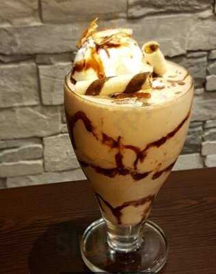 ‪fresh Bites Restaurant‬