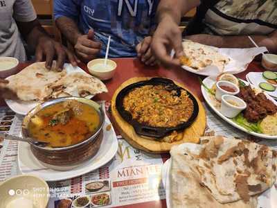 ‪eat & Drink Restaurant‬