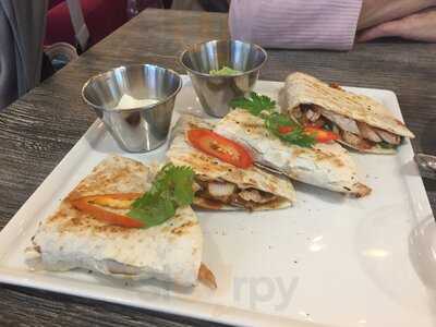 ‪cafe Havana Umm Suqeim‬