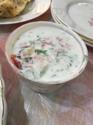 ‪caesars Restaurant‬