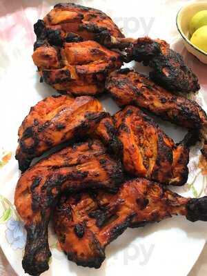 ‪caesars Restaurant‬