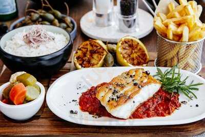 ‪larder Restaurant‬