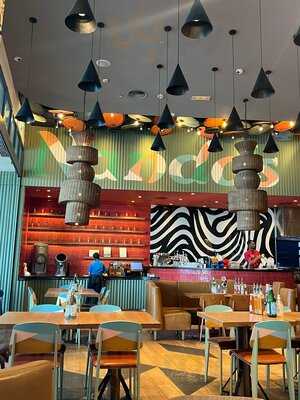 ‪nando's Dubai Festival City Mall‬