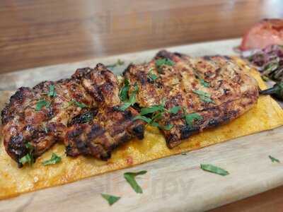 مطعم بوسبورس مردف سيتي سنتر