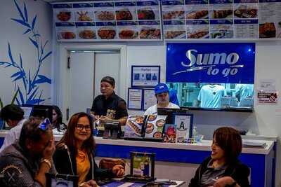 ‪sumo Sushi & Bento‬
