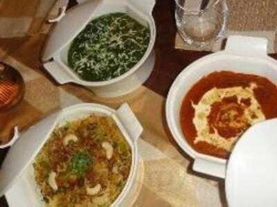 ‪indiflavors - Elegant Dining‬