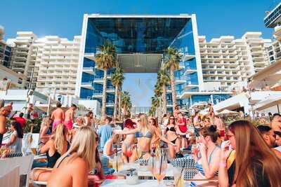 ‪secret Parties‬